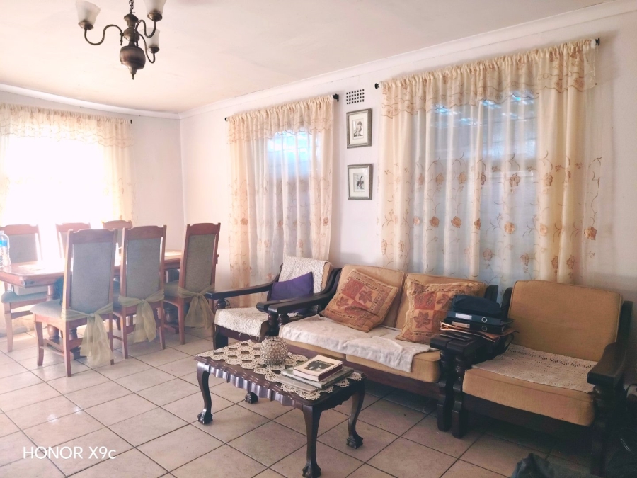 4 Bedroom Property for Sale in Forest Village Western Cape